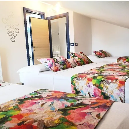 Villa Maria Apartments - Centro, Stadio Del Nuoto E Palacongressi - P R A T U R E C C I Group Апартаменты