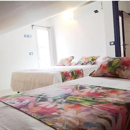 Villa Maria Apartments - Centro, Stadio Del Nuoto E Palacongressi - P R A T U R E C C I Group * ريتشيوني