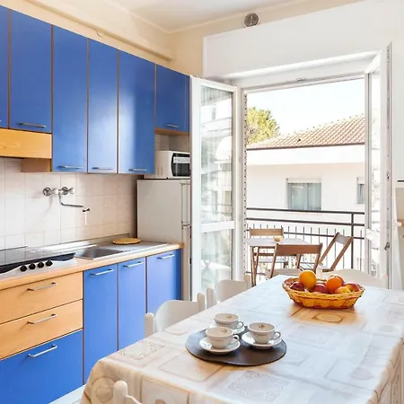 Villa Maria Apartments - Centro, Stadio Del Nuoto E Palacongressi - P R A T U R E C C I Group Διαμέρισμα *