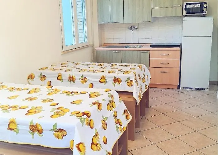 شقة Villa Maria Apartments - Centro, Stadio Del Nuoto E Palacongressi - P R A T U R E C C I Group *