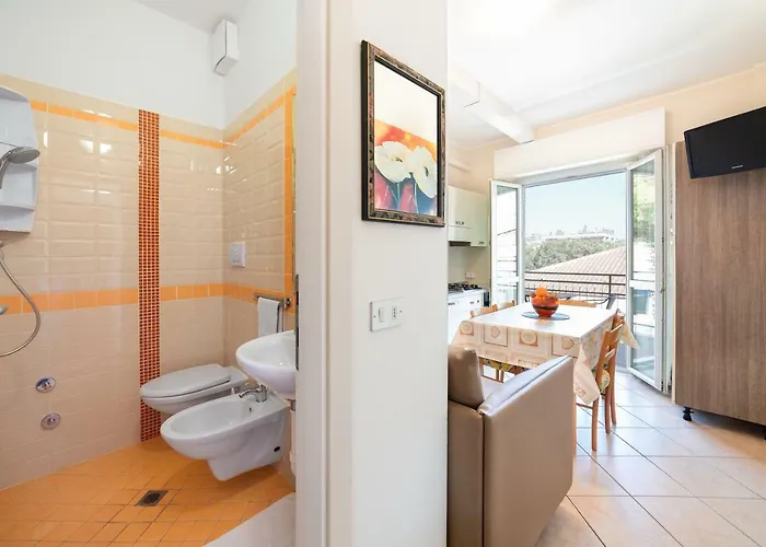 Villa Maria Apartments - Centro, Stadio Del Nuoto E Palacongressi - P R A T U R E C C I Group شقة ريتشيوني