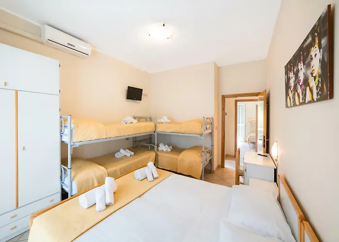 Villa Maria Apartments - Centro, Stadio Del Nuoto E Palacongressi - P R A T U R E C C I Group شقة